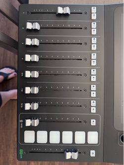 Mackie DLZ Creator 12-channel Digital Mixer