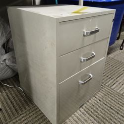 3 Drawer File Cabinet 