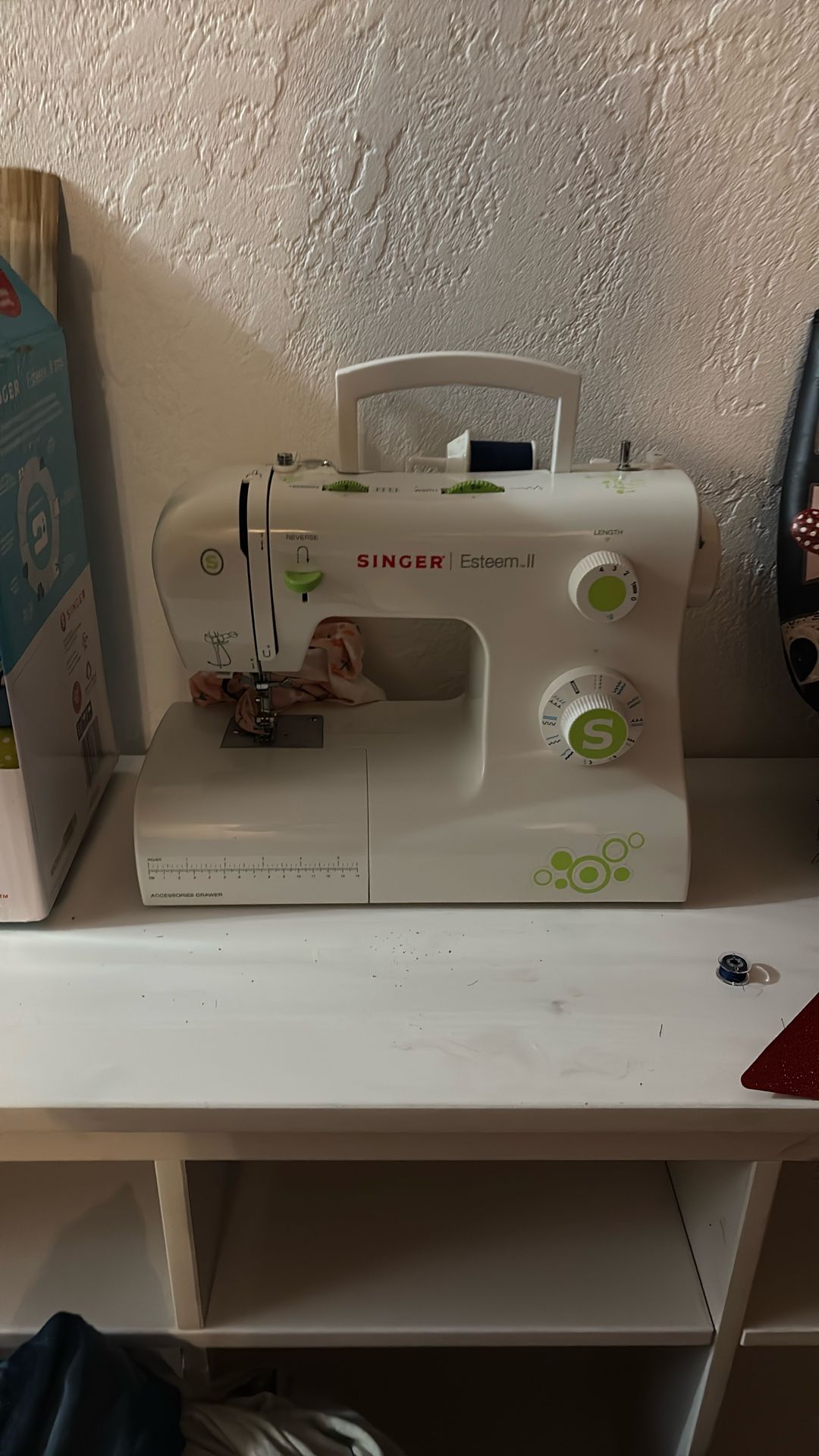 Singer Sewing Machine 