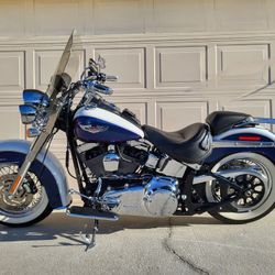 2010 Harley Davidson Deluxe Softail