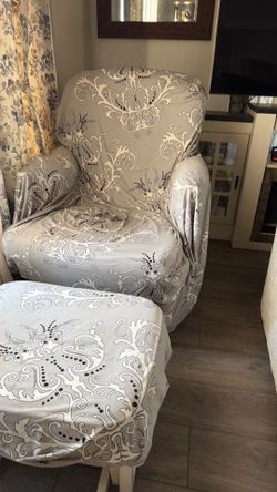 Rocky chair