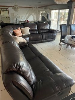 Large leather sectional (power/electric)