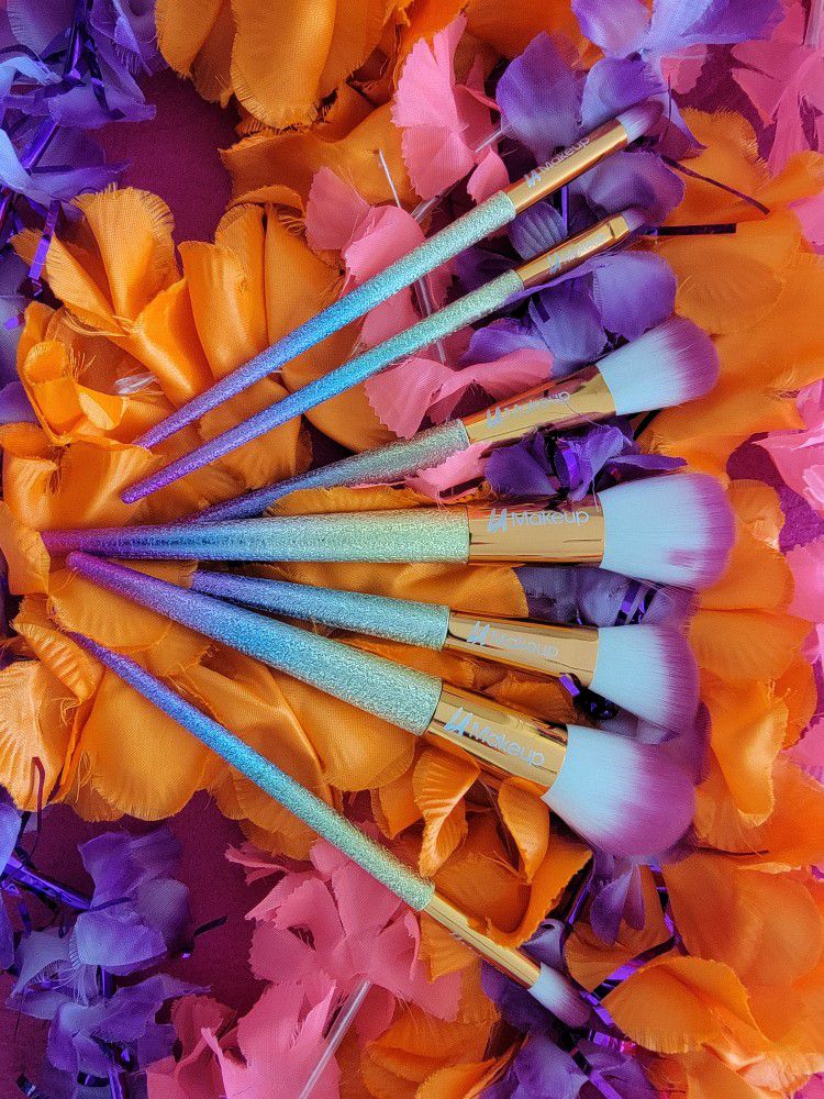 7pcs Colorful Makeup Brush Set
