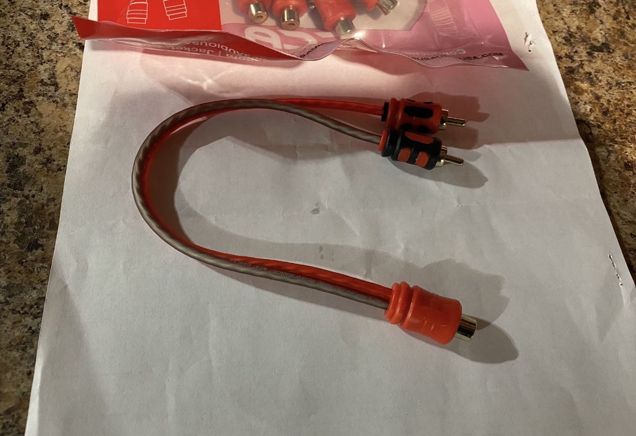 New Genius Audio RCA Splitter 1F To 2M $5 Each