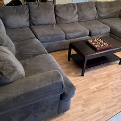 XLarge Sectional Couch And Table 