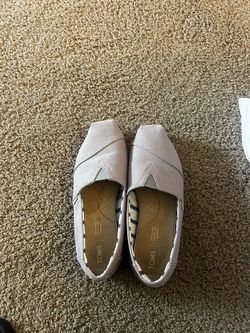 Toms shoes