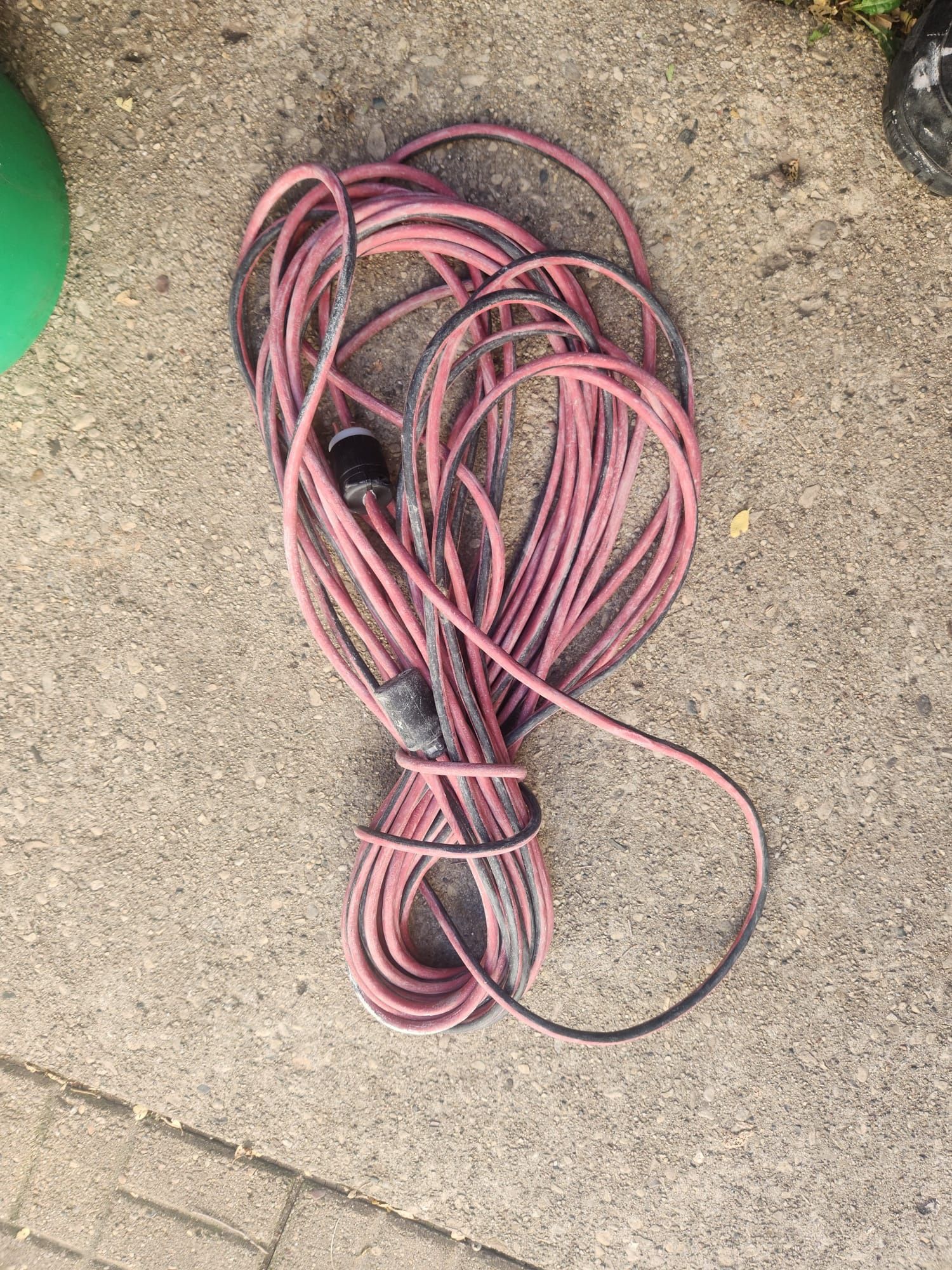 100 ft extension cord. 14g.
