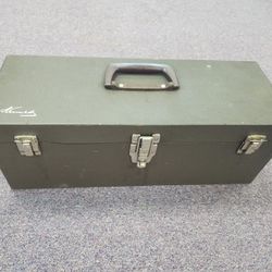Kennedy Tool Box 19"Lx 7"Dx 7.5"T Professional Hand Carry
