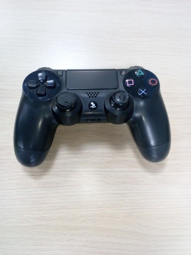 PlayStation 4 Controller