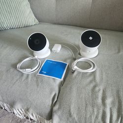 Google
Google - Nest Cam Indoor/Outdoor Wire Free Security Camera - Snow