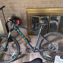 Haro DoublePeak Mountain Bike 