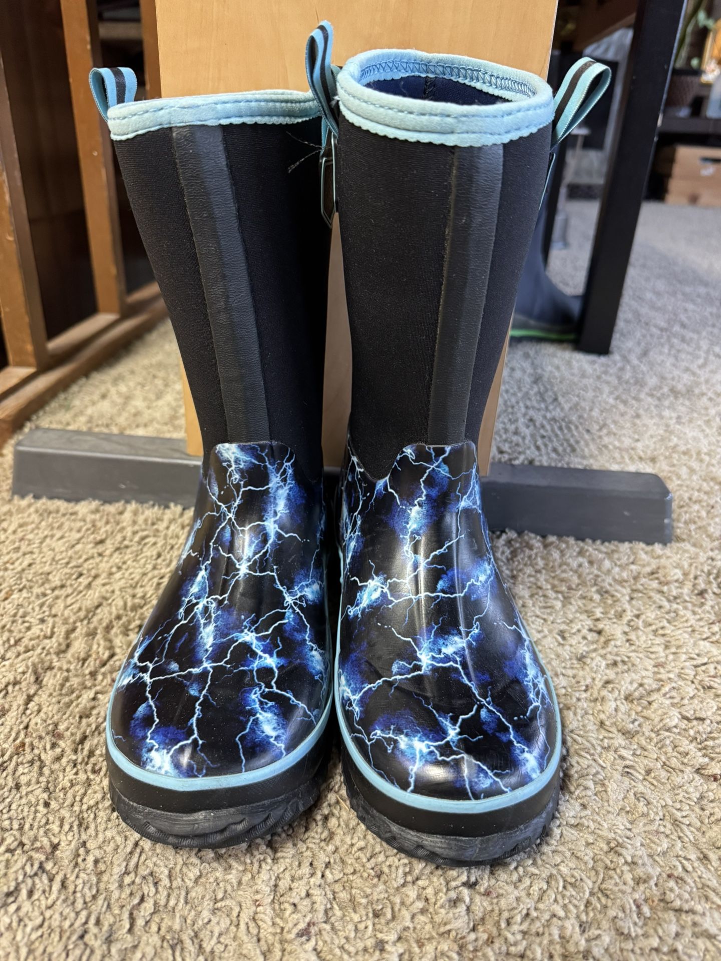 Lands end Size 6 Neoprene Boots