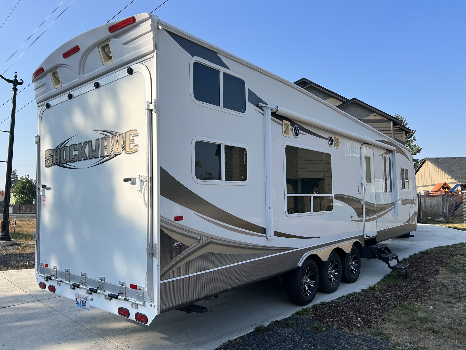 2013 Forest River Shockwave