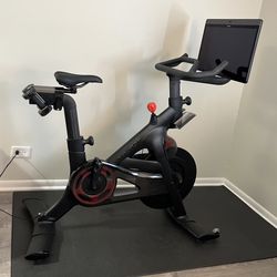 Peloton Plus Cross Training Bike Ultimate w/ Mat - READ