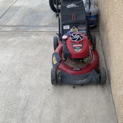 Lawnmower 