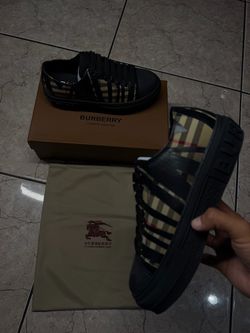 Burberry shoes
