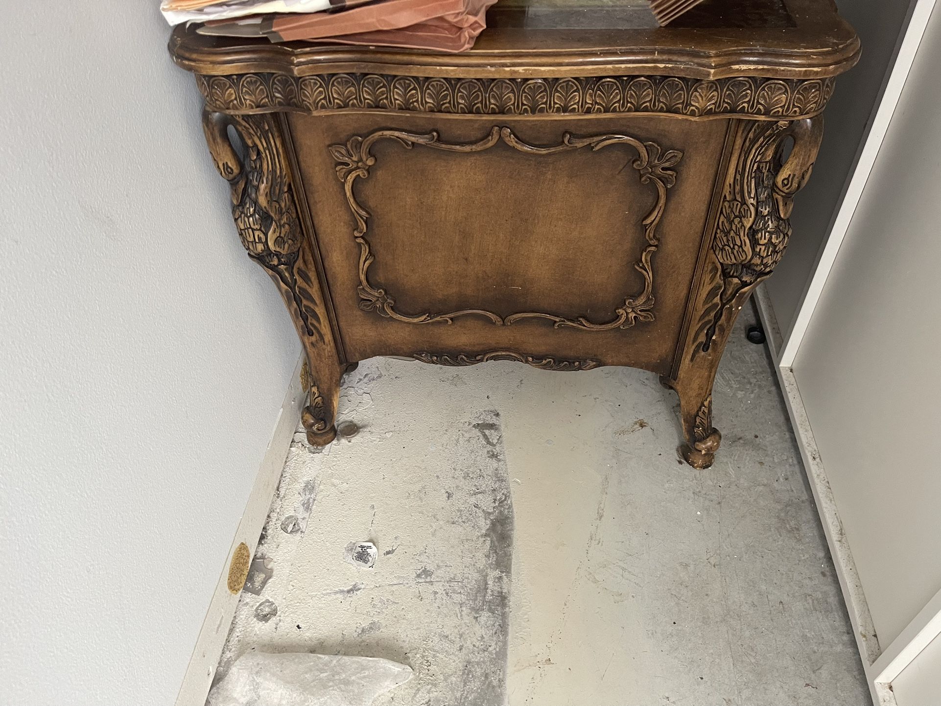 Dresser