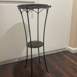Pier 1 Iron And Wicker Plant Stand 