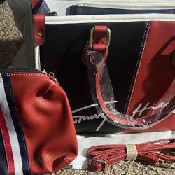 TOMMY HILFIGER PURSES 
