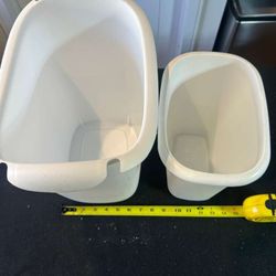 🧺 Set of 2 White Plastic Storage Bins / Trash Cans