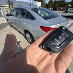 Llaves De Autos / Car Keys And Remotes 