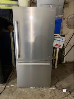Refrigerator Hisense
