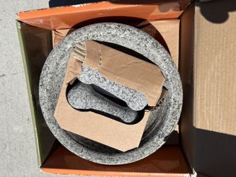 MOLCAJETE