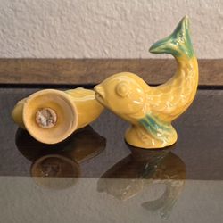 Adorable Flirting Yellow Fish Salt and Pepper Shakers, 1950s Ceramic Kitchenalia
