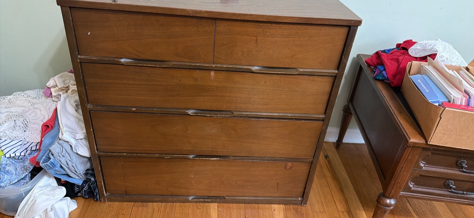 Mid-Century 4-Drawer Dresser/Chest - $40 MUST GO by Thursday!