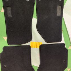 Jeep Factory (Stock) Carpet Floor Mats For 2020-2021 Jeep Gladiator 