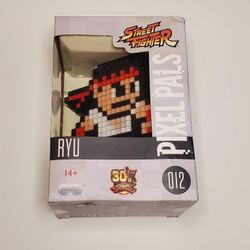 Pixel Pals - Street fighter - Ryu 2017 Capcom Lights