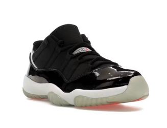 Jordan 11 Low (Size 10.5)