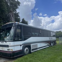 1993 MCI Charter Bus 3000 obo