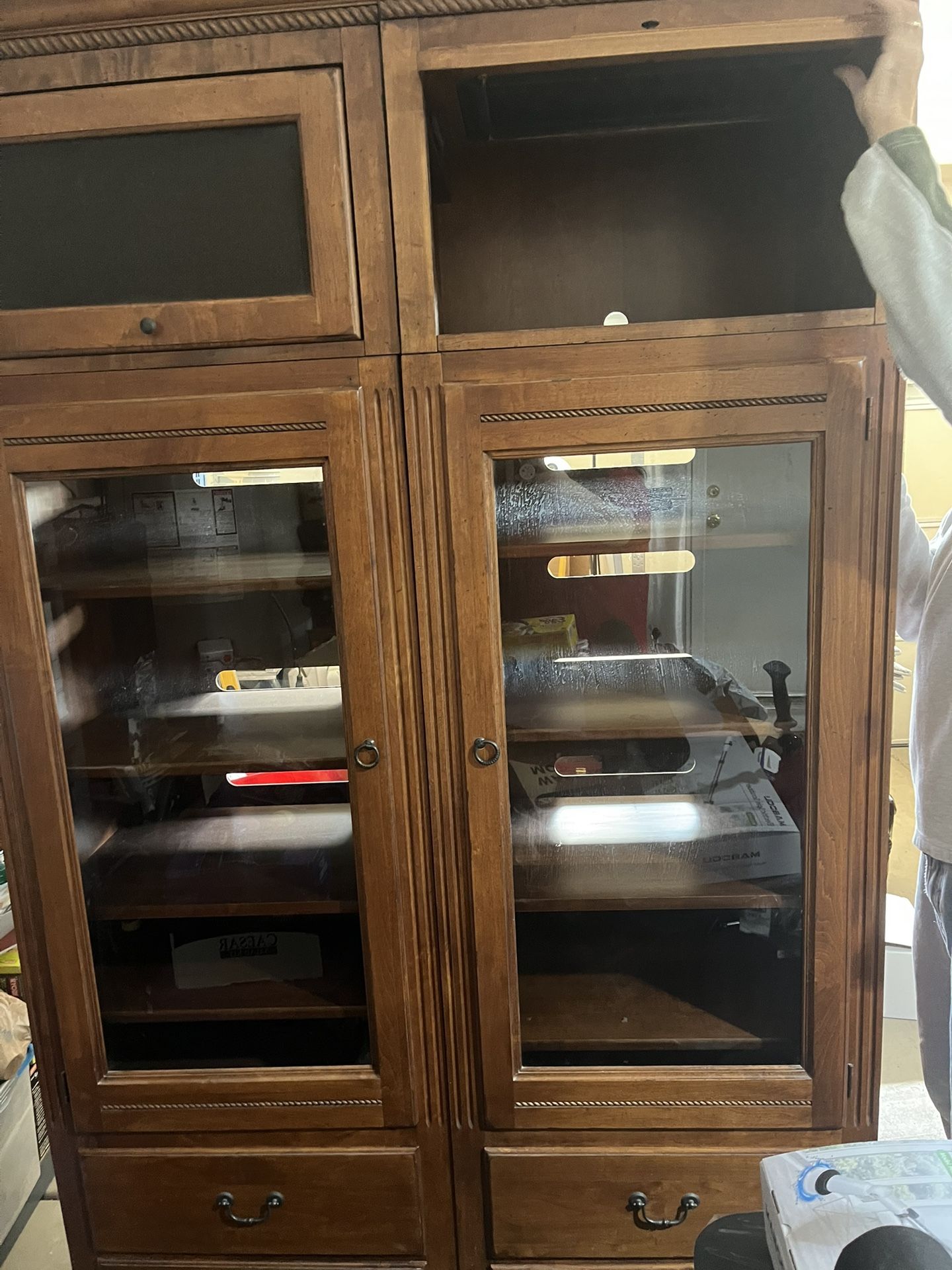 Ethan Allen Country Crossing Large Entertainment Wall Unit