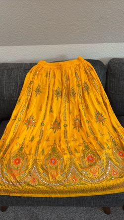 M yellow beautiful work new lahanga only