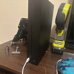 Xbox One With All Cords and control 