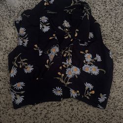 Cropped Button Top