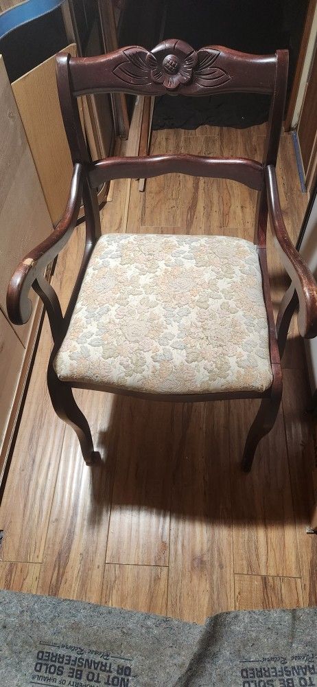 Antique Rose Back Chair