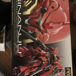 Bandai RG Sinanju model