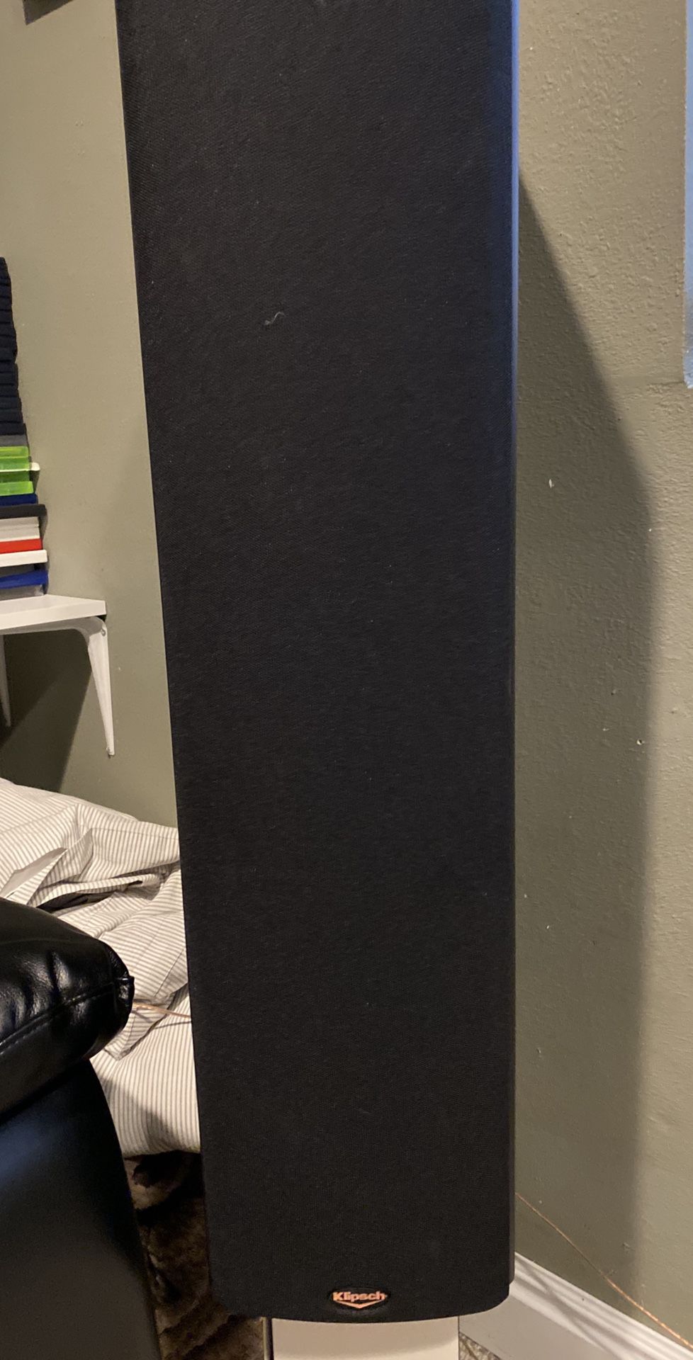 Klipsch surround speaker set
