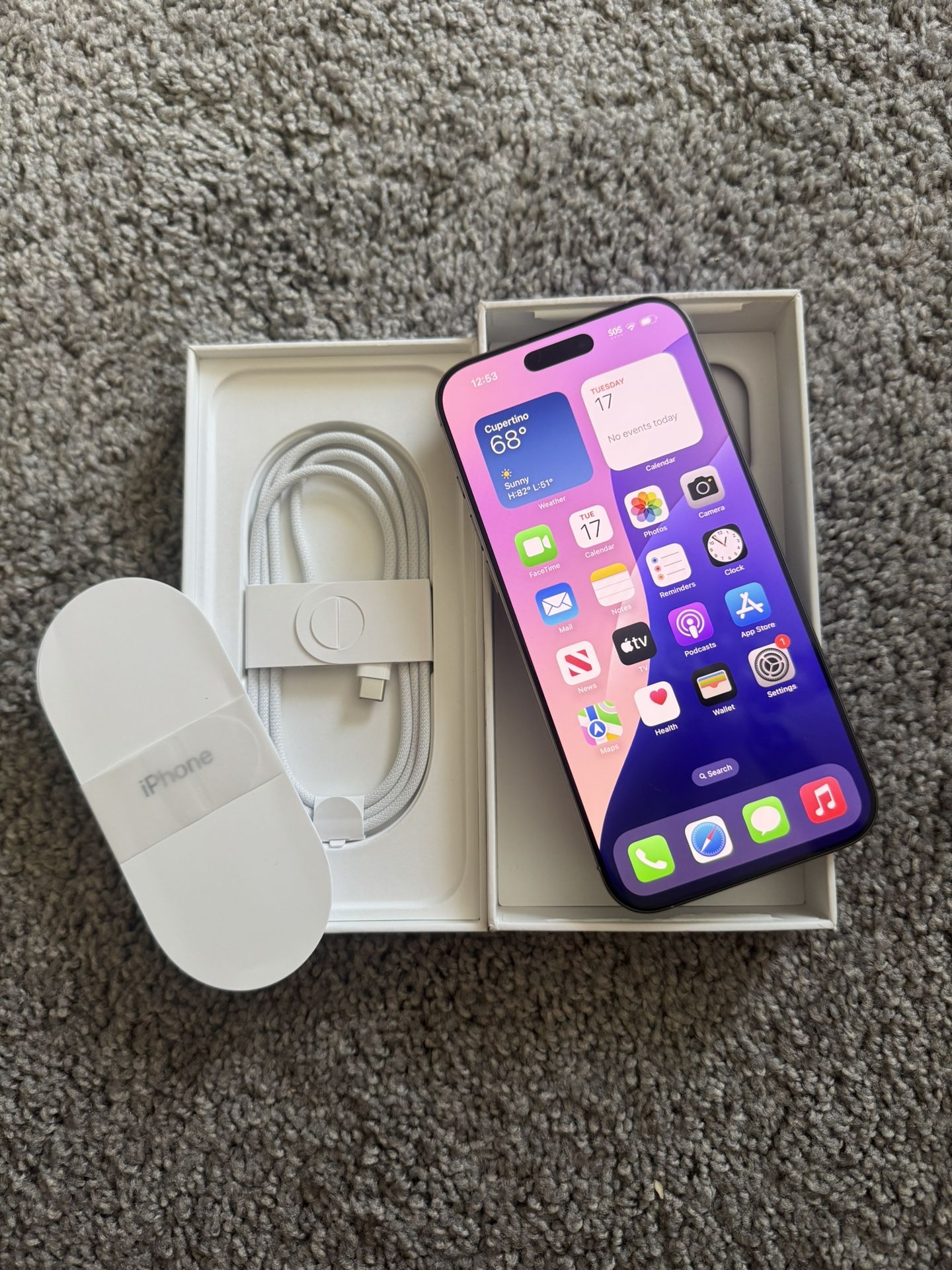 Unlocked iPhone 16 Pro Max