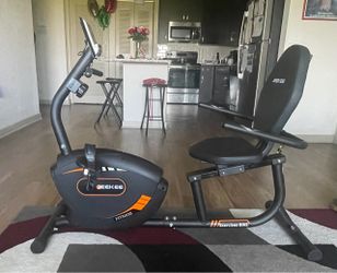 JEEKEE Recumbent Exercise Bike – Excellent Working Condition