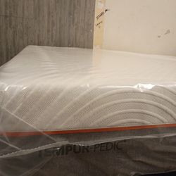Eastern king 80×76 Tempur-pedic tempur-contour Elite breeze firm mattress $799