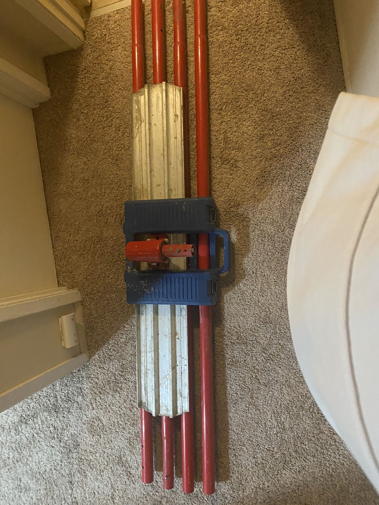 4 Foot Bow Float With 4 Pouls