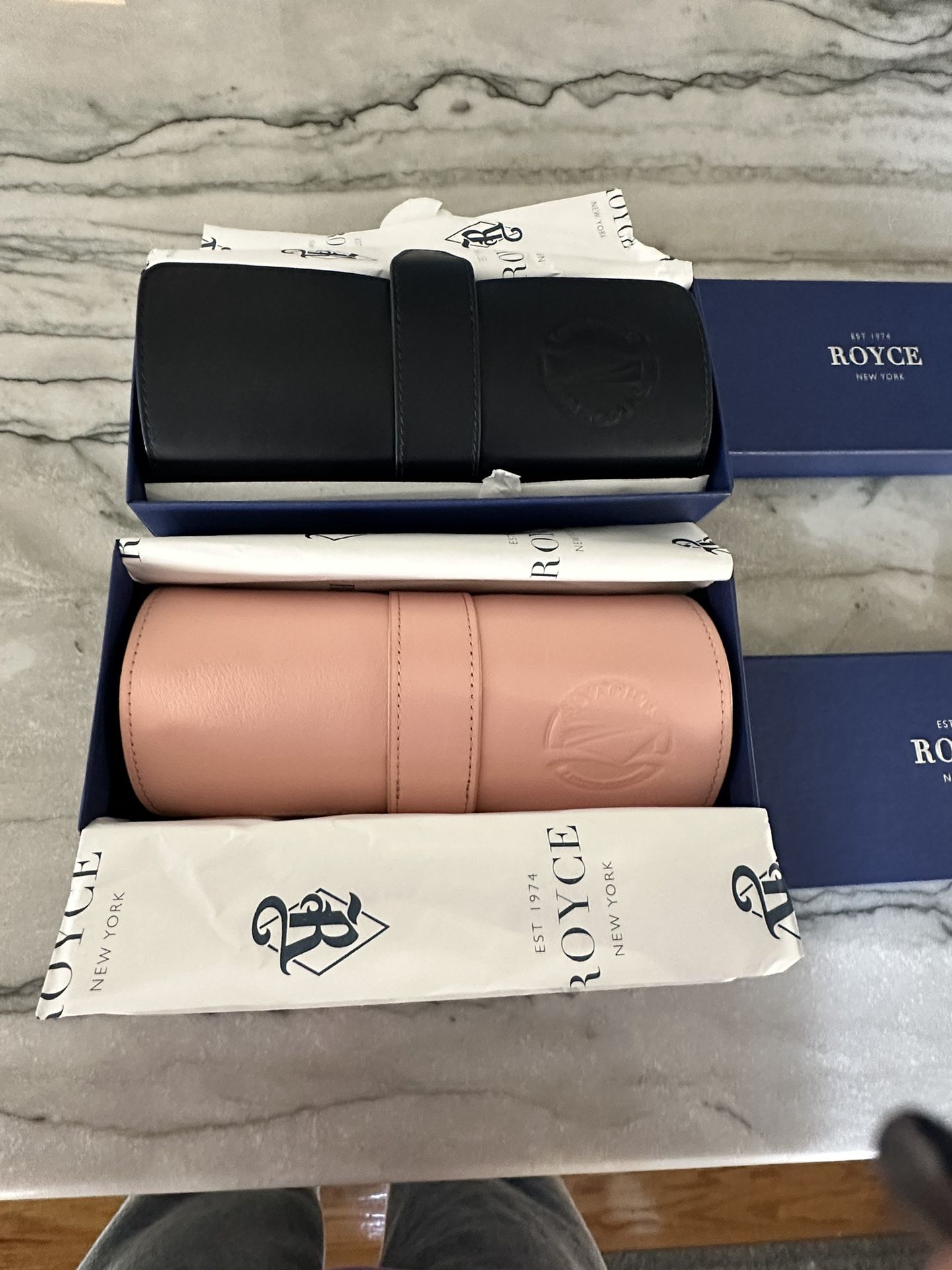 New York Royce Leather Travel Cases 