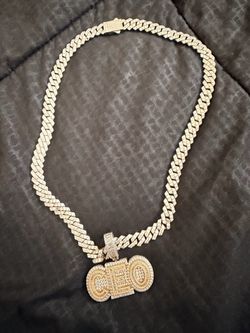 CEO Cuban chain