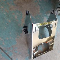 Quick release tour pack mounting rack – Harley