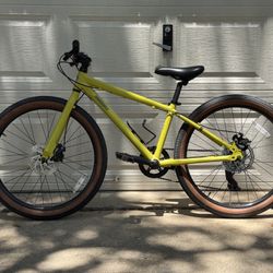 24 Inch Kids Bike Diamondback Division 7 Speed Disc Brakes