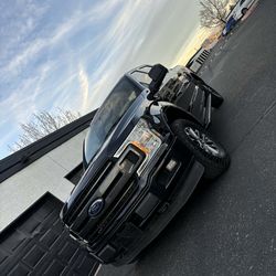 Ford f-150 2020 negra 4x4