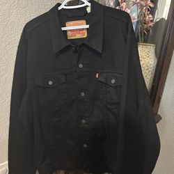 Black Levi’s XXL Jean jacket
